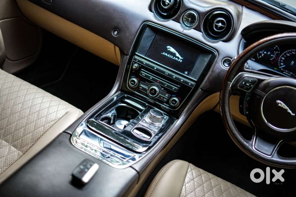 Jaguar Xj L 2.0 Petrol, 2017, Petrol