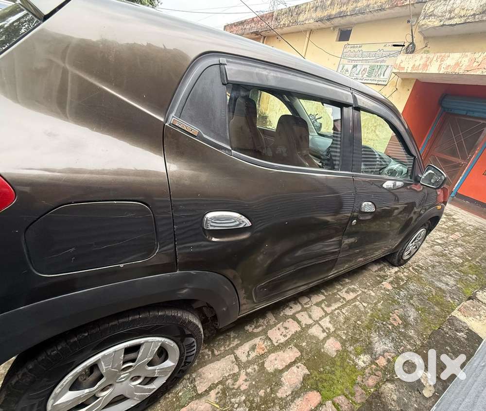 Urgent Sale Renault Kwid Petrol Well Maintained