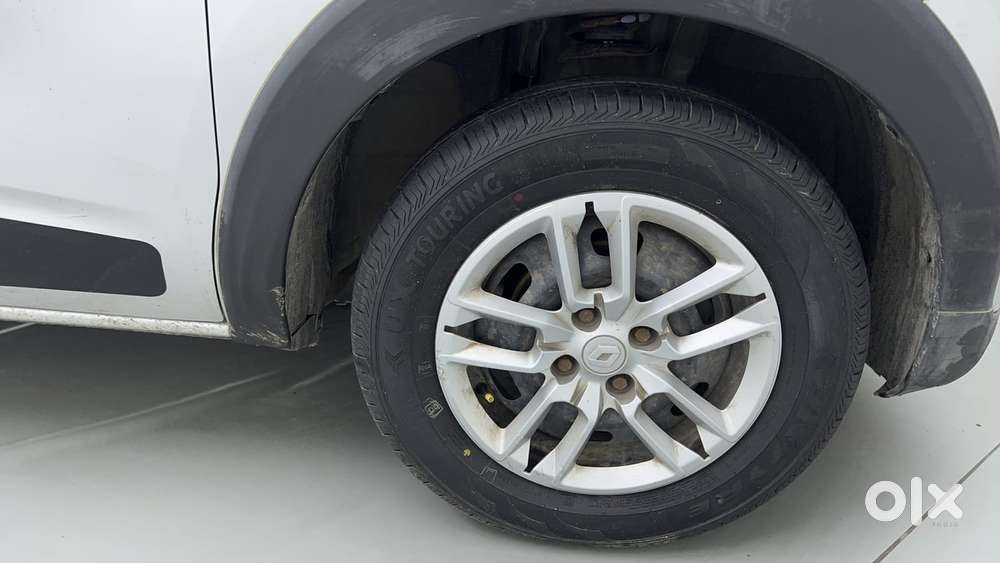 Renault Triber Rxl, 2021, Petrol