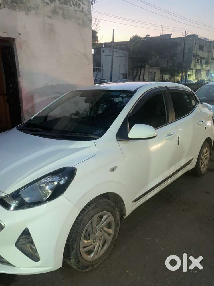 Hyundai Aura 2023 Cng