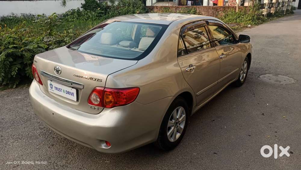 Toyota Corolla Altis G, 2011, Petrol