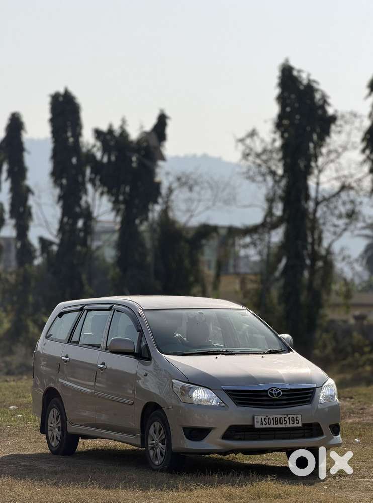 Toyota Innova 2.5 G (diesel) 7 Seater Bs Iv, 2015, Diesel