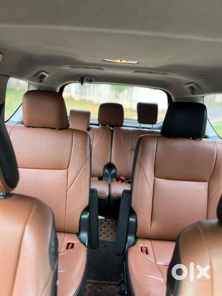 Toyota Innova Crysta 2.4 G Mt, 2016, Diesel