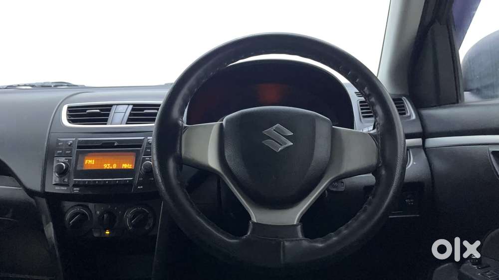 Maruti Suzuki Swift Vvt Vxi, 2014, Petrol