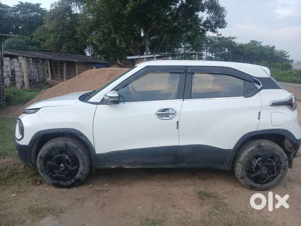Tata Punch 2023 Petrol 16500 Km Driven