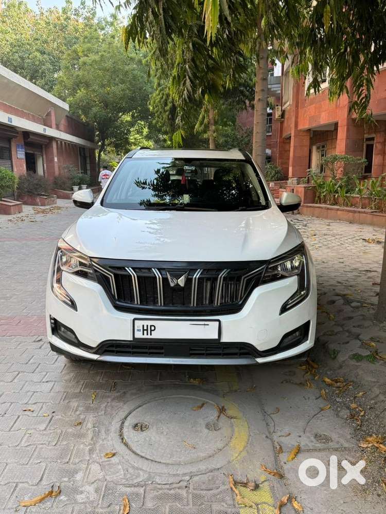 Mahindra Xuv700 Petrol Well Maintained
