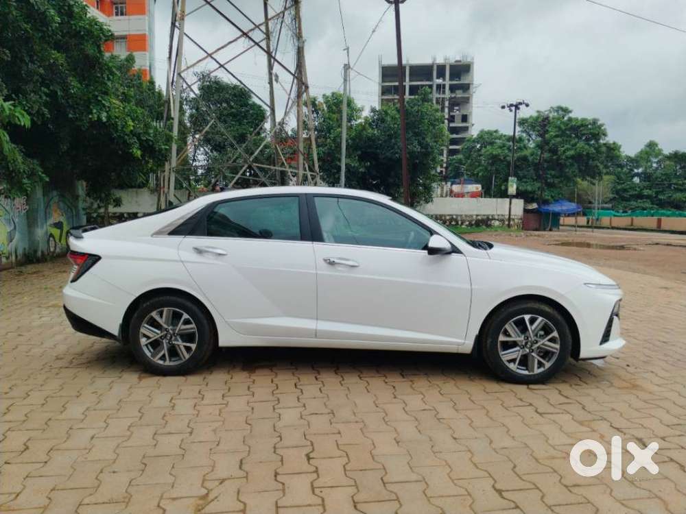 Hyundai Verna 1.5 Mpi Mt Sx (o), 2025, Petrol