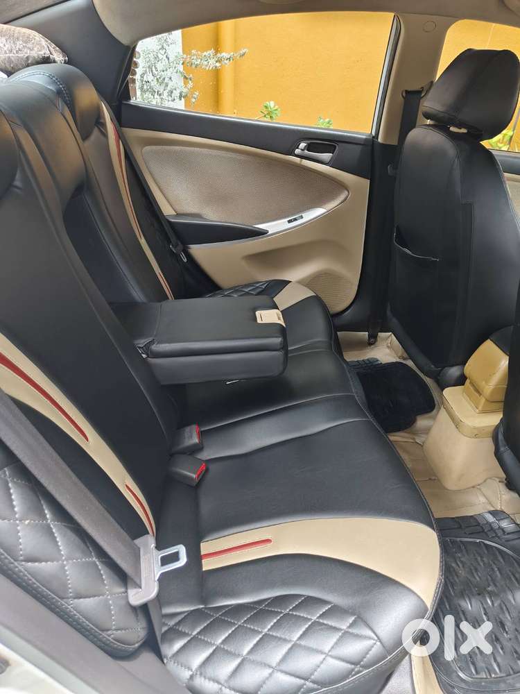 Hyndai Verna 1.4 Lts White Colour