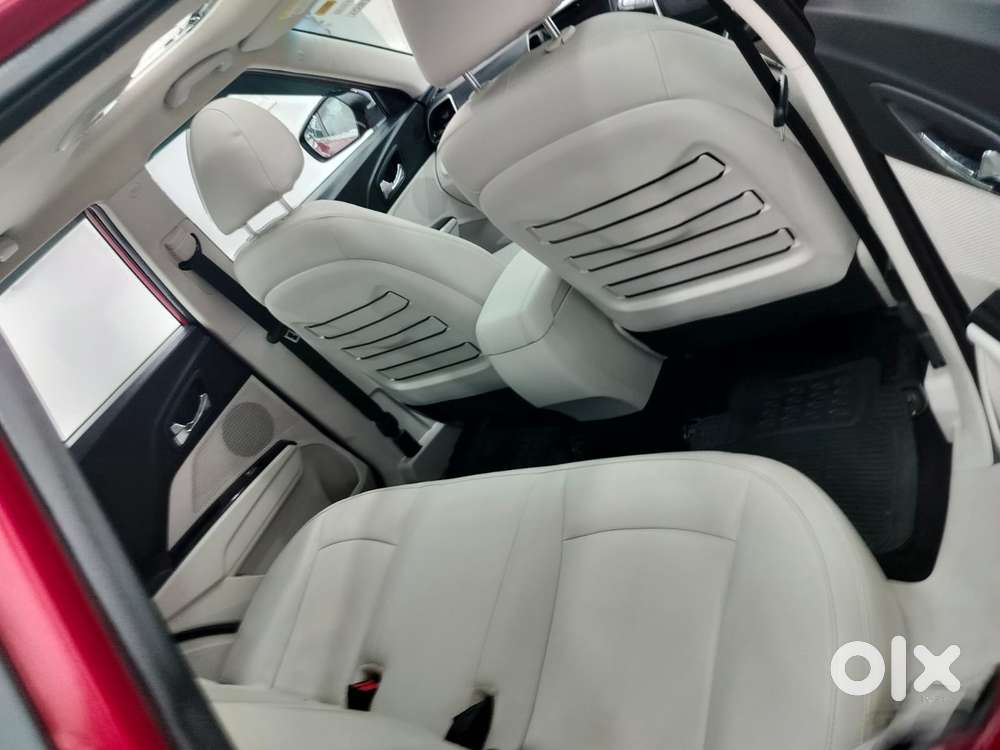 Mahindra Xuv300 W8 Option, 2021, Petrol