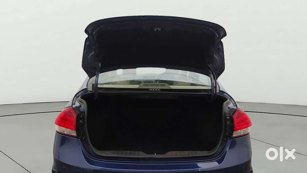 Maruti Suzuki Ciaz 1.5 Alpha Shvs Petrol, 2019, Petrol
