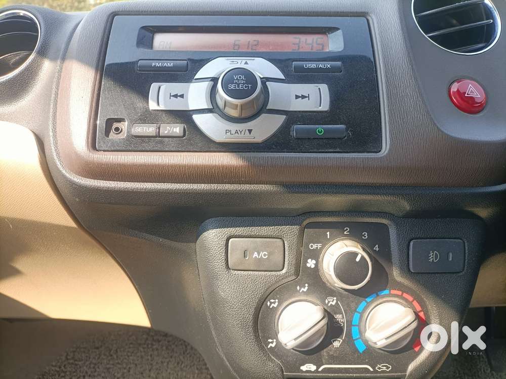 Honda Brio 2011-2013 V Mt, 2011