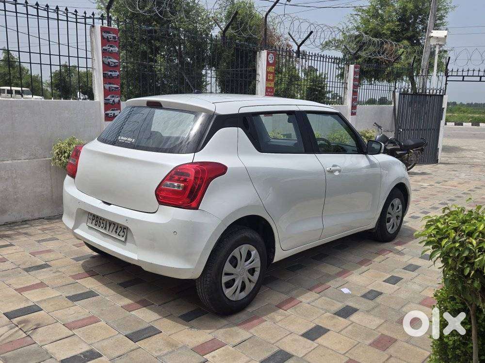 Maruti Suzuki Swift Vvt Vxi, 2020, Petrol