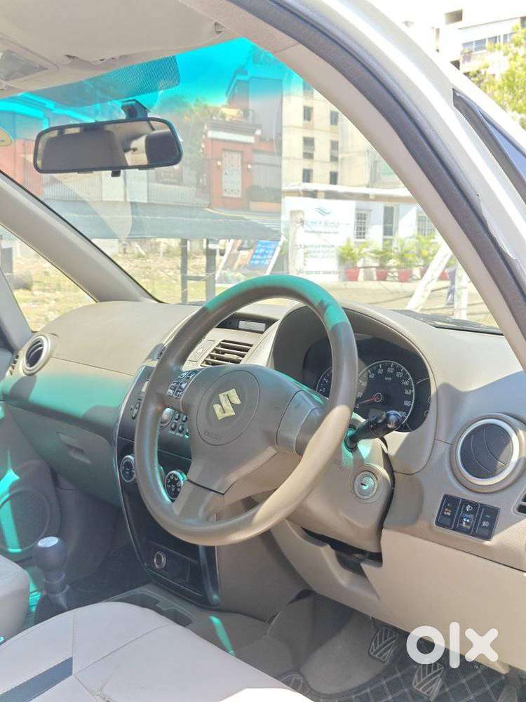 Maruti Suzuki Sx4 Zxi, 2010, Petrol