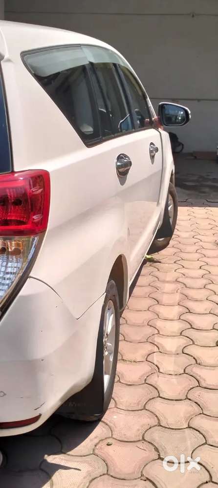 Toyota Innova Crysta 2019 Variant