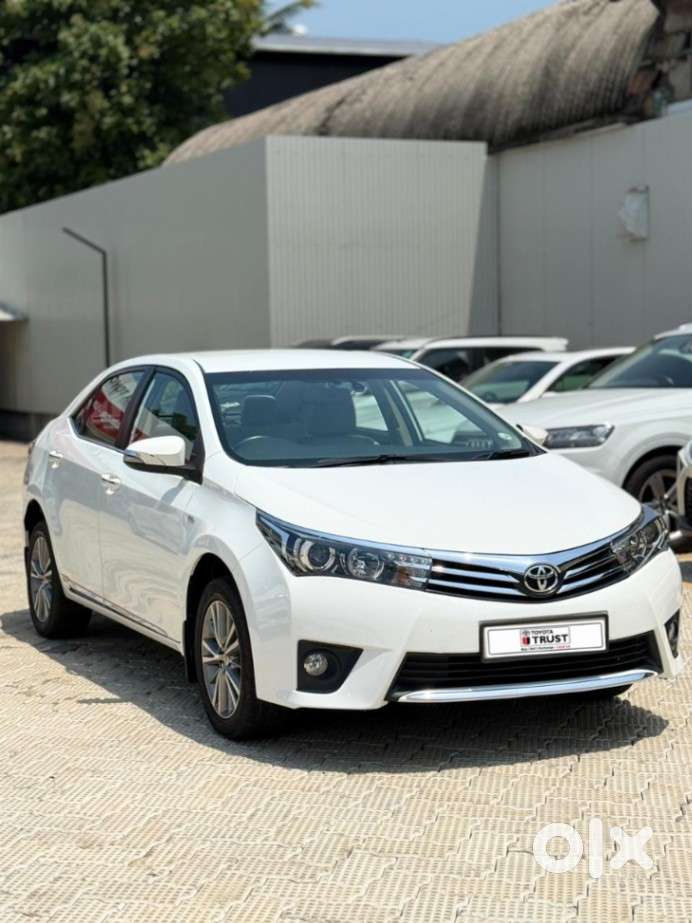 Toyota Corolla Altis 2013-2017 G At, 2016, Petrol