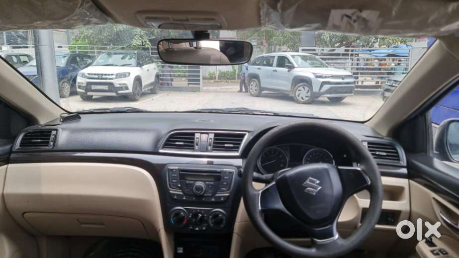 Maruti Suzuki Ciaz, 2017, Petrol