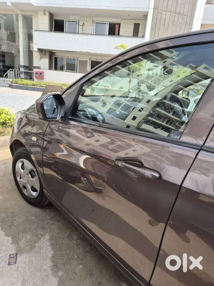 Tata Tiago Revotron 2018
