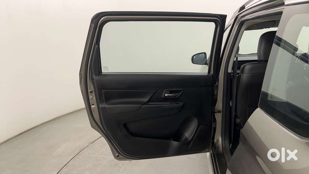 Maruti Suzuki Xl6 1.5 Alpha At, 2019, Petrol