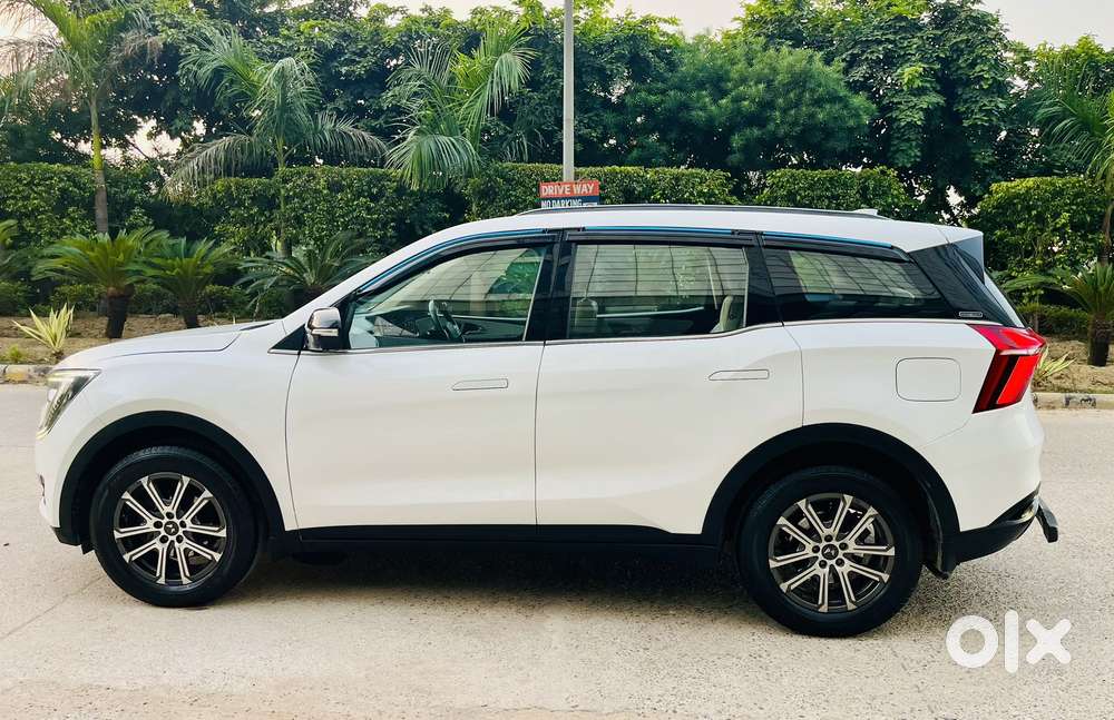 Mahindra Xuv700 2.2 Ax 7 Diesel At Luxury Pack Str, 2023, Diesel