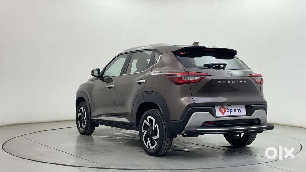 Nissan Magnite 1.0 Xv Premium, 2024, Petrol