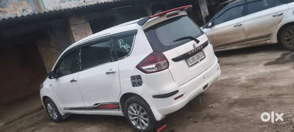 Maruti Suzuki Ertiga 2012