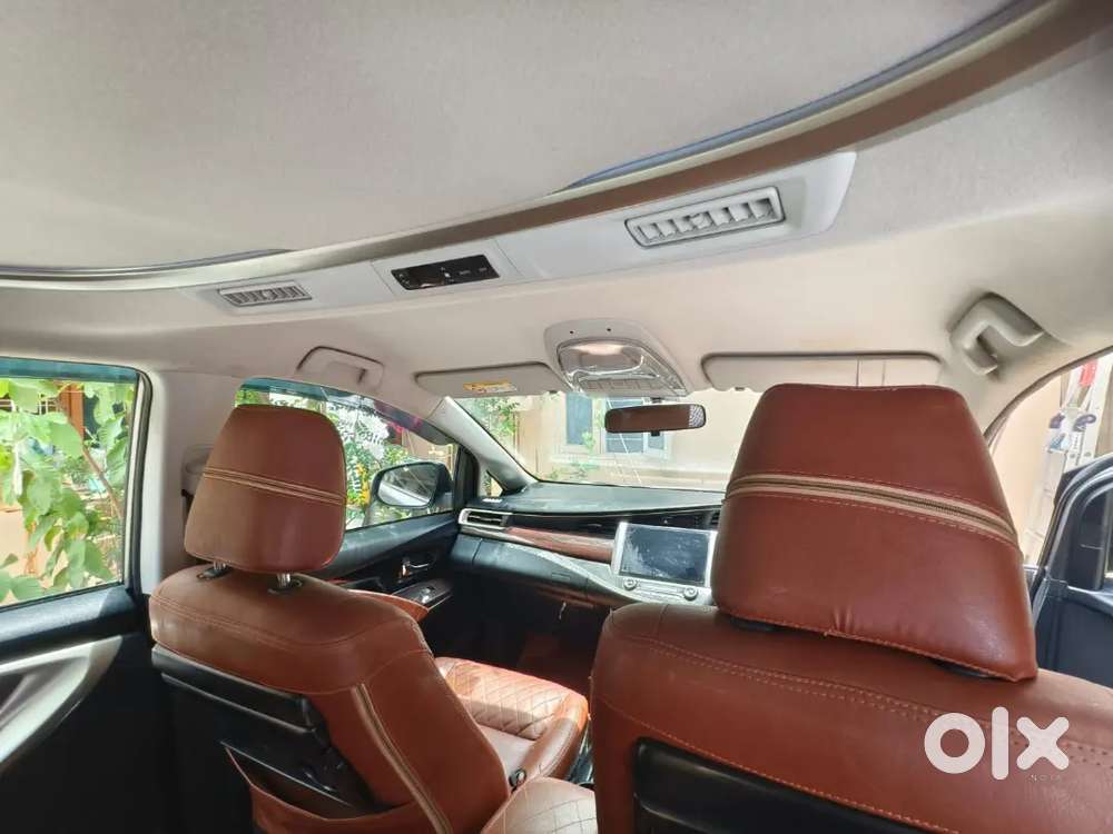 Toyota Innova Crysta 2.4v Mt 2024 Model No Lone