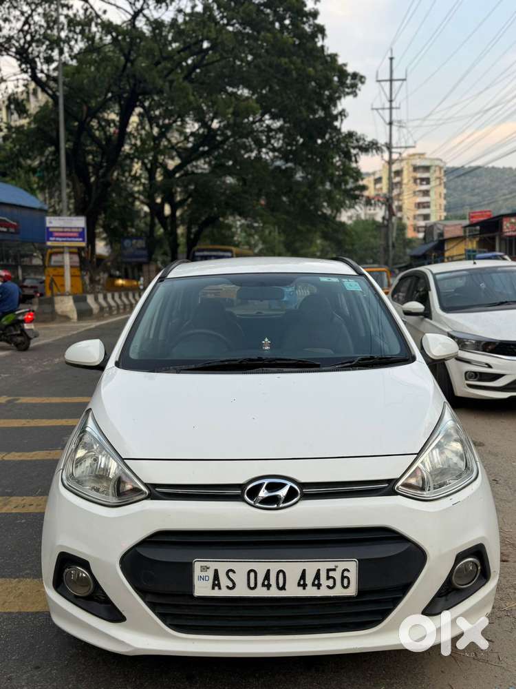 Hyundai Grand I10 2016-2017 Sportz Celebration Edition, 2016, Petrol