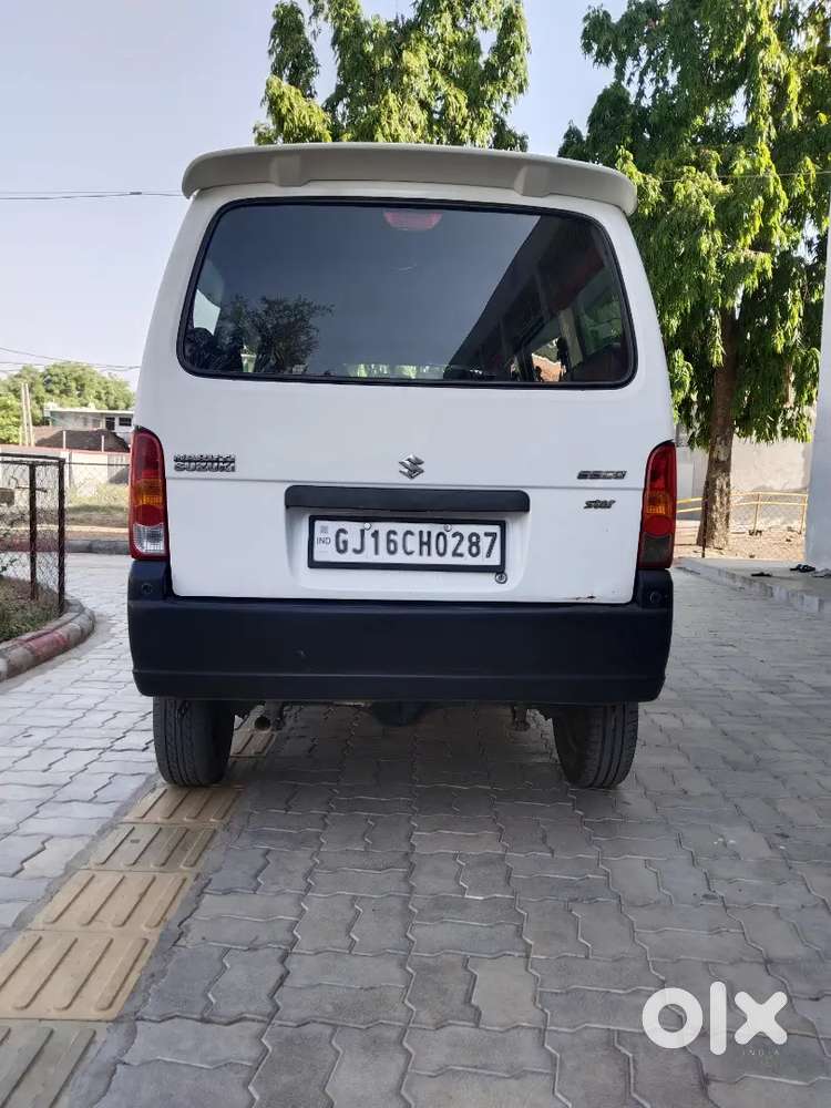 Maruti Suzuki Eeco 2018 Petrol & Cng,136000 Km Driven, 5 Seater Ac