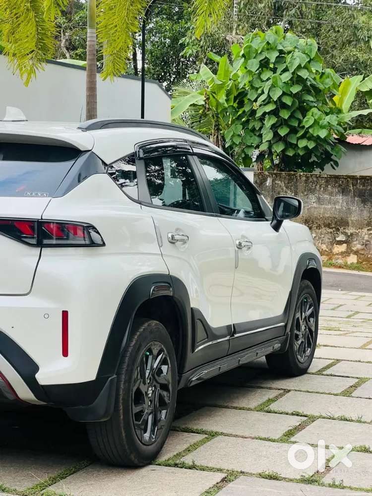 Maruti Suzuki Fronx 2024 Petrol 26000 Km Driven