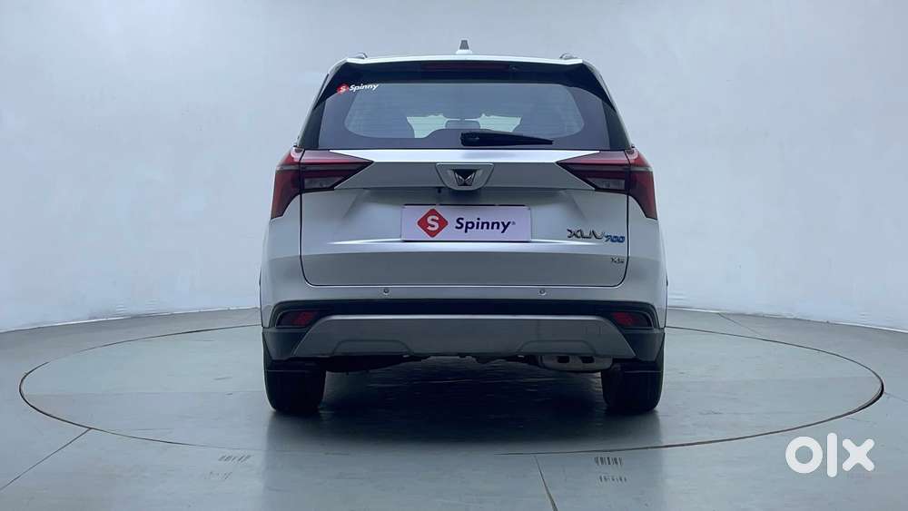 Mahindra Xuv700 2.0 Ax 5 Petrol Mt Str, 2021, Petrol