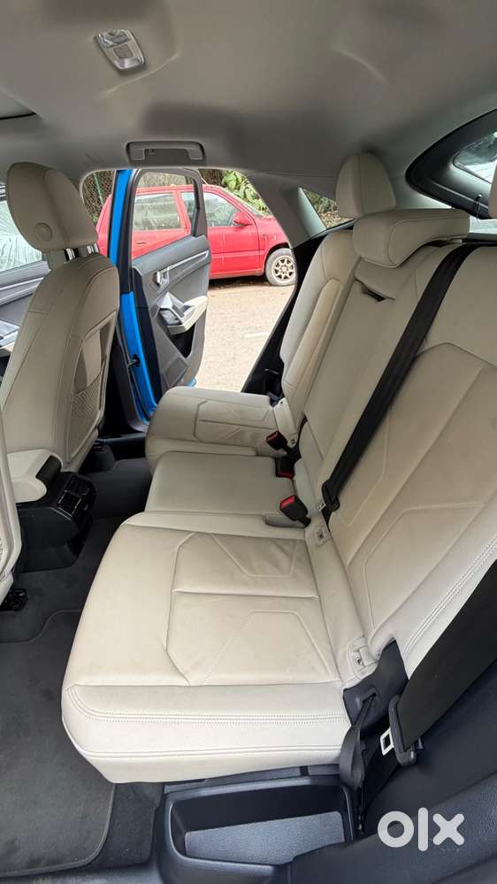 Special/limited Edition - Turbo Blue - Audi Sportback Q3