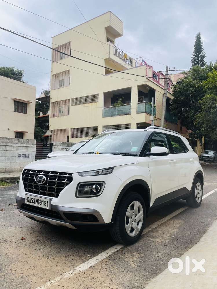 Hyundai Venue S 1.2 Petrol, 2020, Petrol