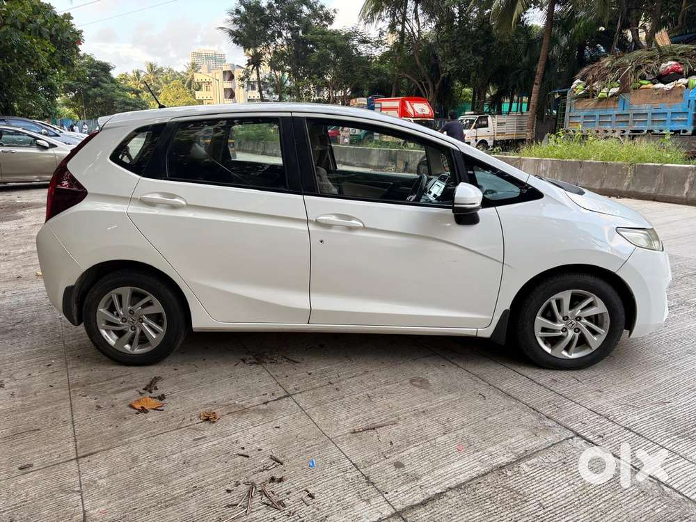 Honda Jazz V Automatic, 2015, Petrol