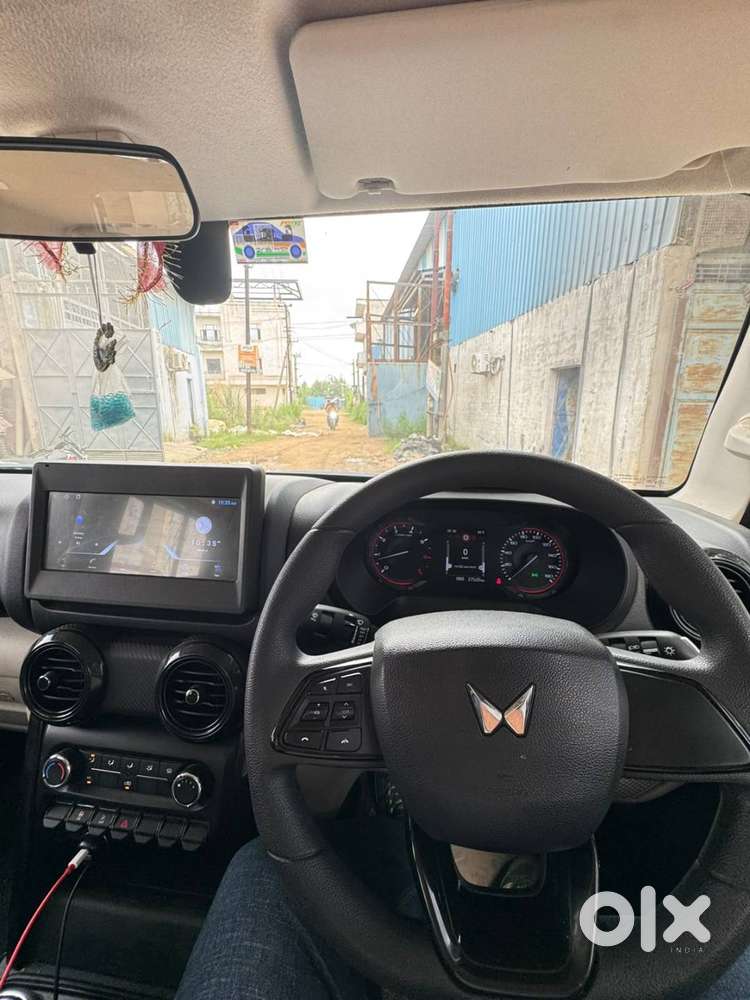 Mahindra Thar Roxx Mx1 Petrol | 2025 | 1st Owner | 27,520 Km