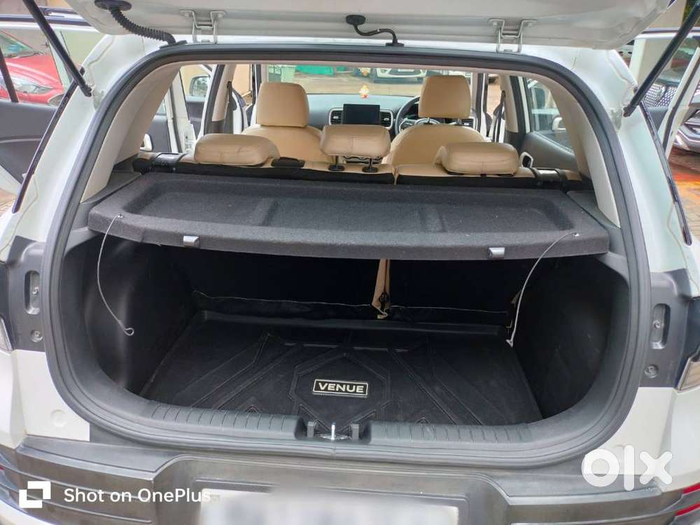 Hyundai Venue 1.0 Sx (o) Turbo Dct — Excellent Condition