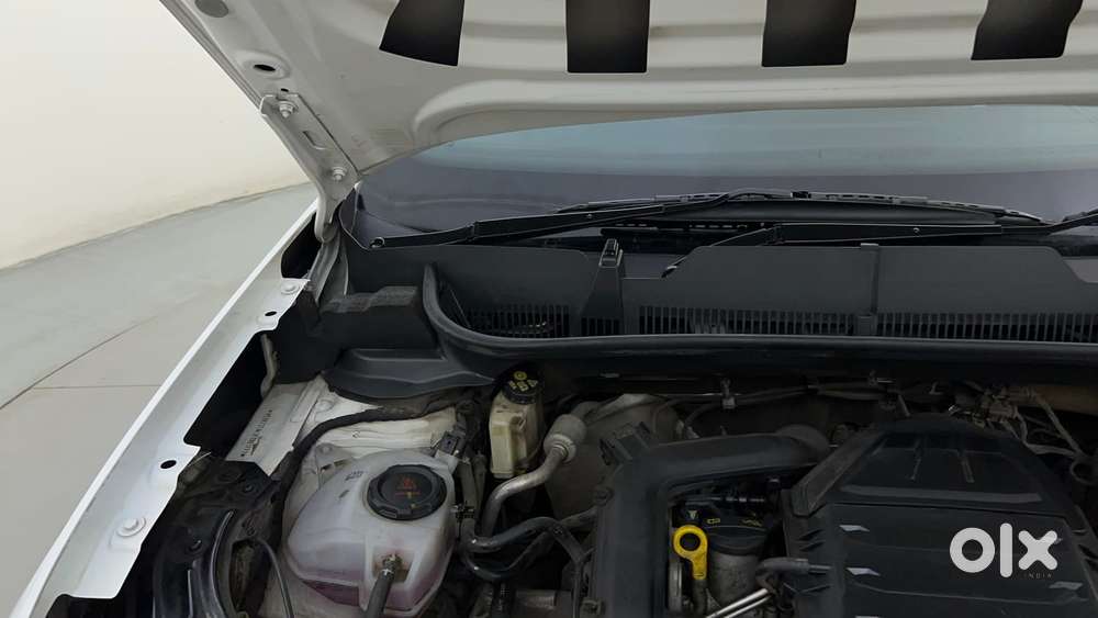 Volkswagen Taigun Topline 1.0 Tsi At (electric Seats), 2022, Petrol