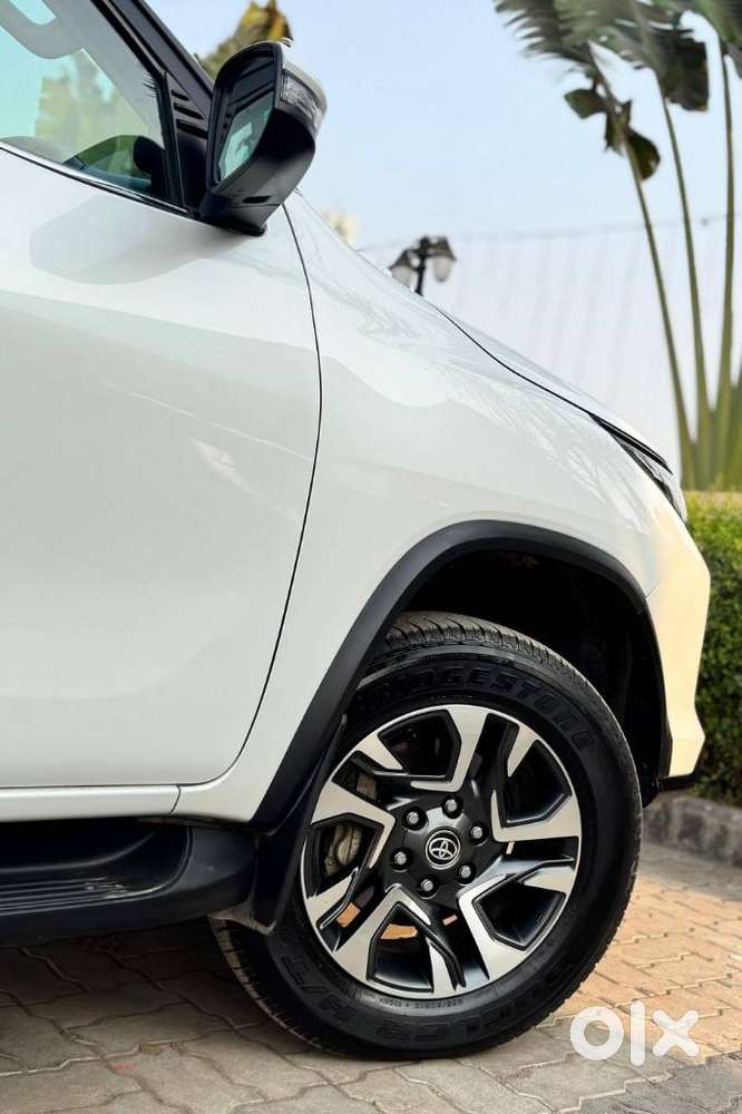 Toyota Fortuner Legender 4x2 At 2.8, 2024, Diesel