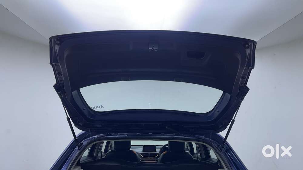 Tata Altroz 1.2 Xt, 2023, Petrol