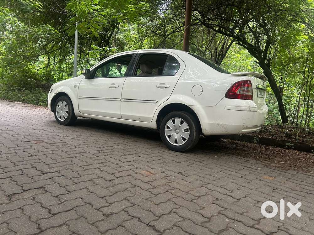 Ford Fiesta 2009 Petrol 40000 Km Driven