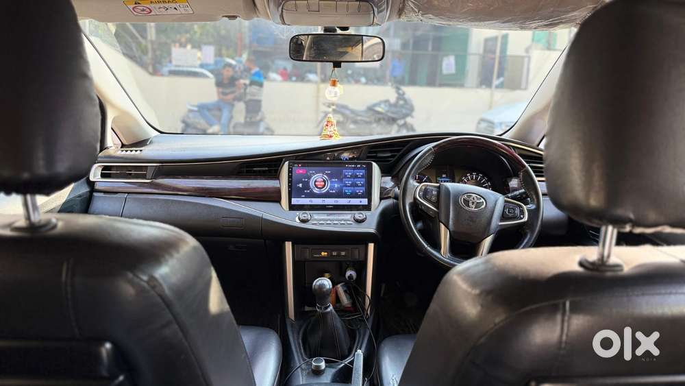 Toyota Innova Crysta 2.4 Vx Mt 8s, 2017, Diesel