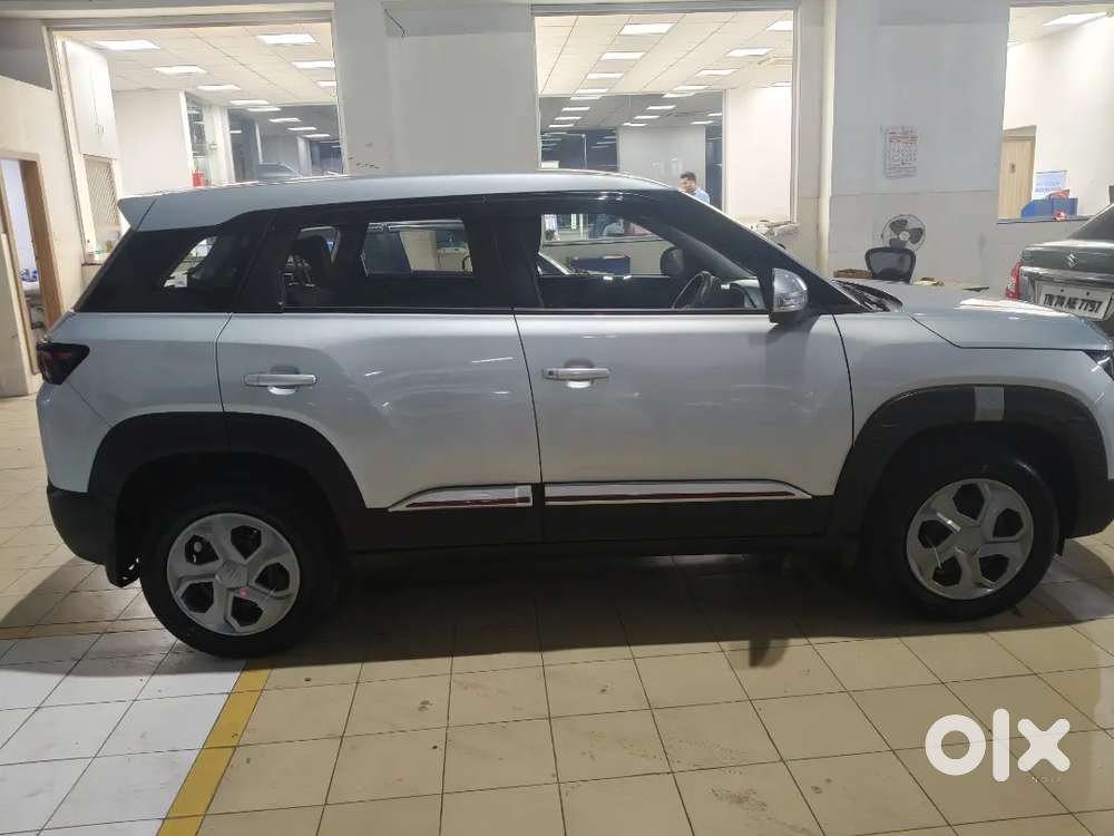 Maruti Suzuki Brezza 2025 Petrol 5000 Km Driven 24/12/2025 Delivery