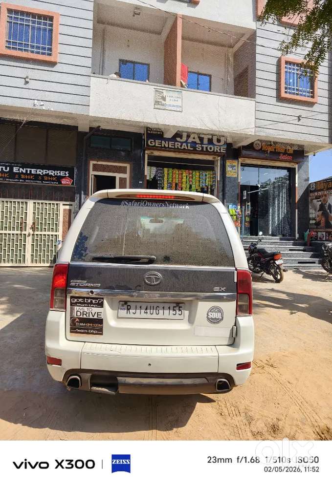 Tata Safari Storme 2014