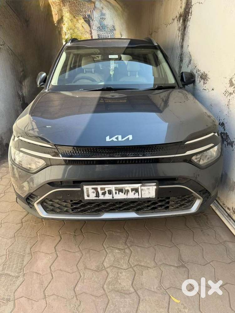 Kia Carens 2022 Diesel Well Maintained