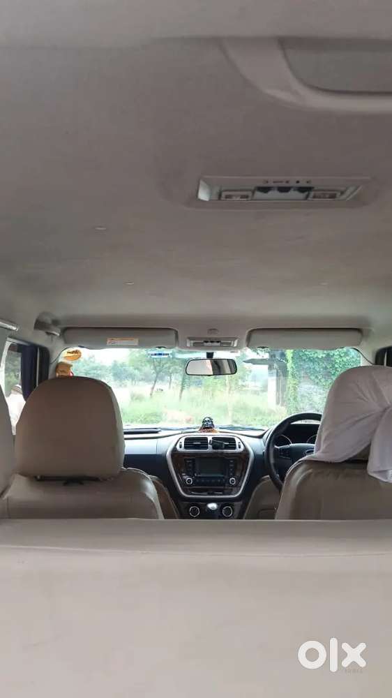 Mahindra Tuv 300 2017 Diesel 65000 Km Driven