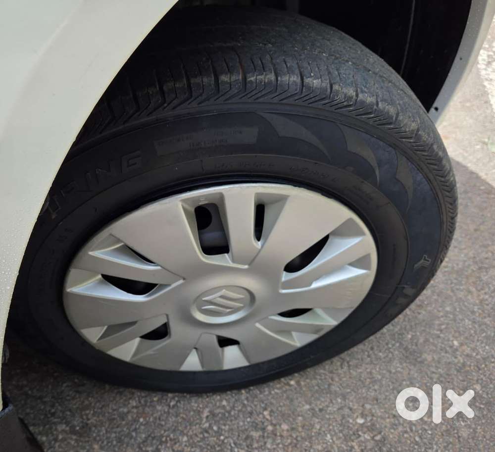 Maruti Suzuki Swift Vxi + Manual, 2014, Petrol