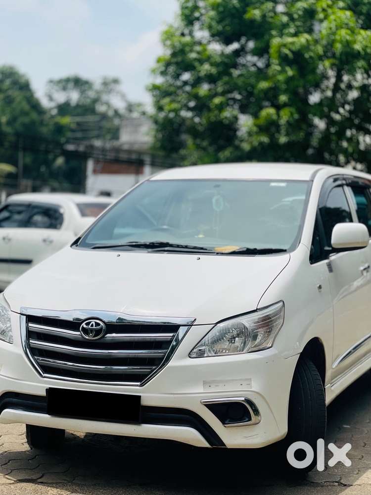 Toyota Innova 2013