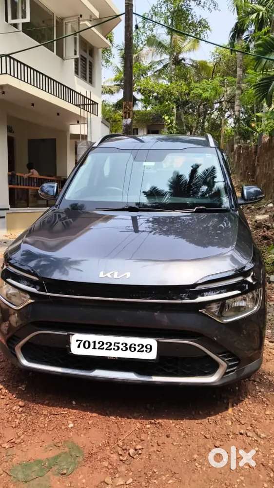 Kia Carens 2023 Petrol 26500 Km Driven
