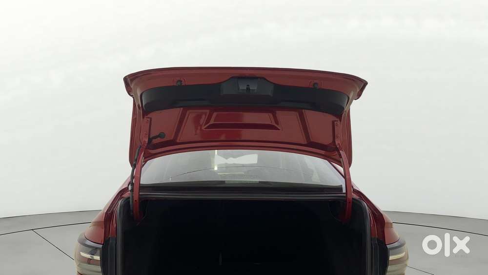 Volkswagen Virtus 1.0 Topline Tsi At, 2022, Petrol