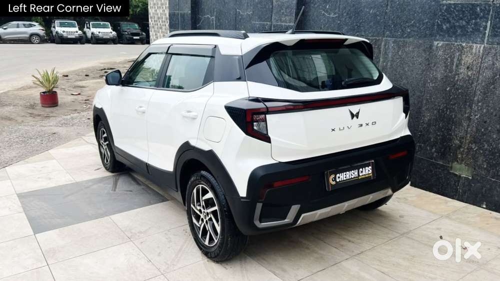 Mahindra Xuv 3xo Ax5 Pm Mt, 2024, Petrol