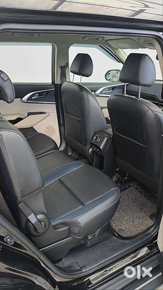 Kia Carens -single Owner And No Dent Up For Grab